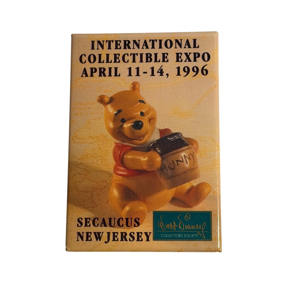 VTG Disney Winnie the Pooh Pinback Yellow 1996 International‎ Collectible Expo